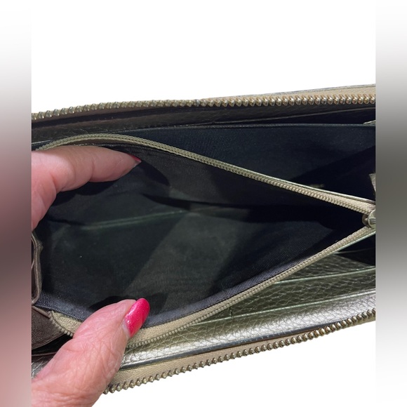 🏆HOST PICK - Gucci - SoHo Vintage gold Zippy wallet - GUC - Picture 7 of 16
